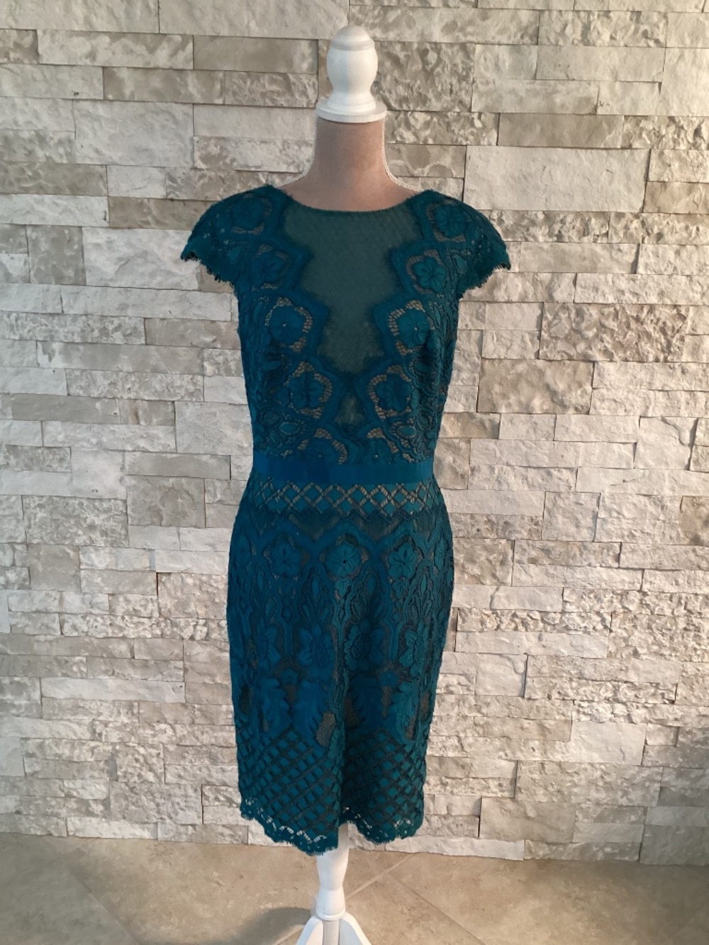 Tadashi Shoji Brogan Lace Sheath Dress